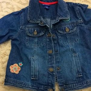 NWOT girl jean jacket w flower appliqué & pockets